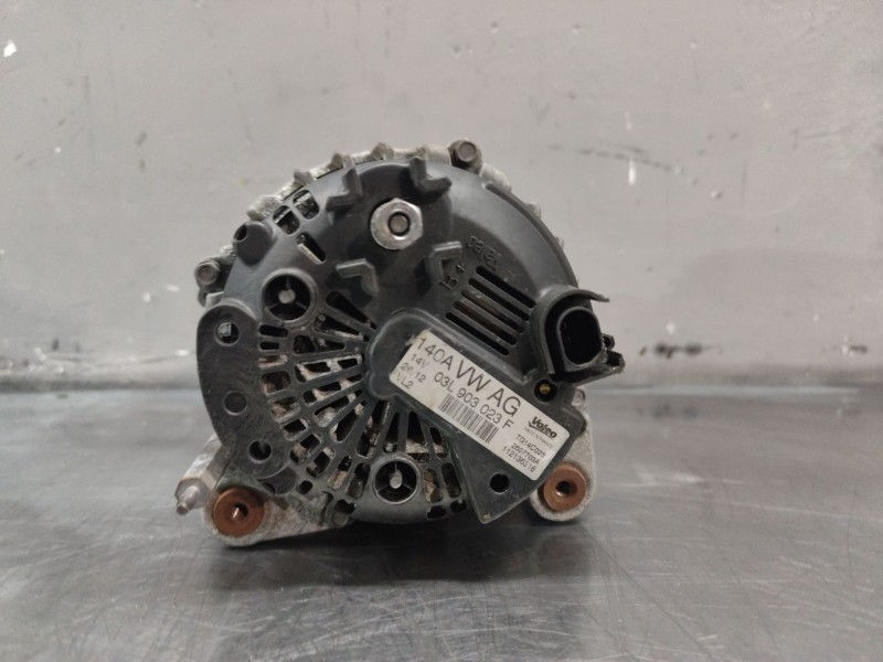 Recambio de alternador para volkswagen polo v (6r1, 6c1) 1.6 tdi referencia OEM IAM 03L903023F 112136316 2607703A
