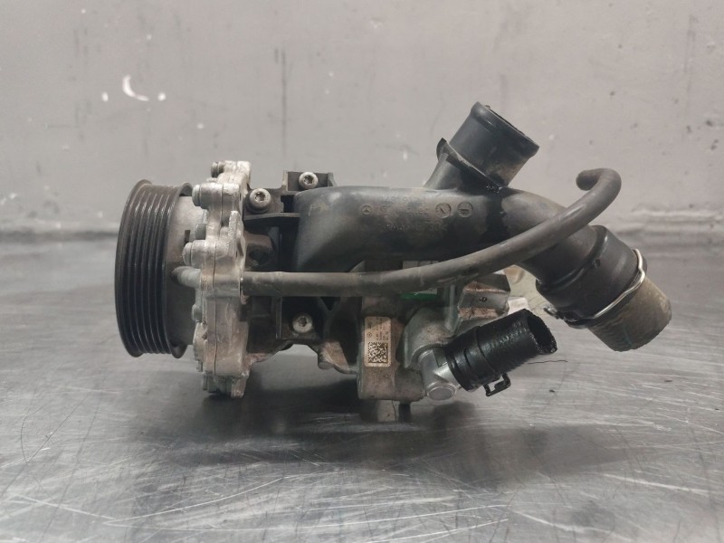 Recambio de bomba agua para jeep compass (mk49) 2.2 crd referencia OEM IAM 23791177E  