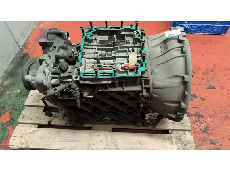 Recambio de caja cambios para renault magnum ab 2005 12.8 diesel referencia OEM IAM AT2412C 3190493 20071540086