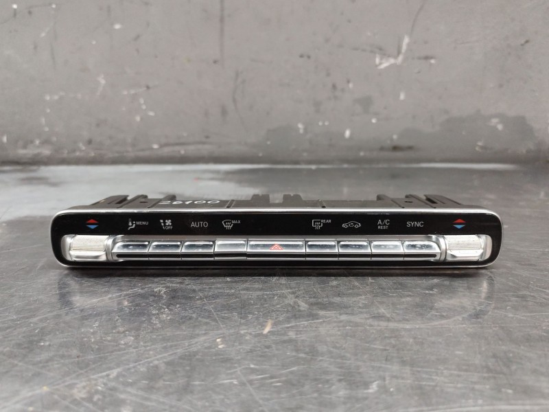 Recambio de mando climatizador para mercedes-benz gla (h247) gla 200 d (247.712) referencia OEM IAM A2479056703  