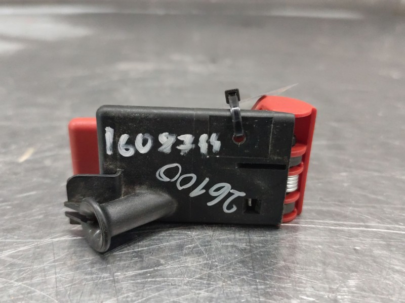 Recambio de palanca apertura capo para mercedes-benz gla (h247) gla 200 d (247.712) referencia OEM IAM A1178808902  