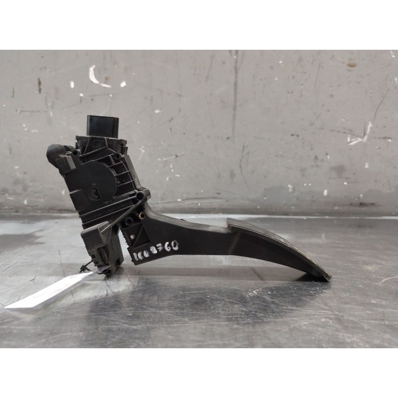 Recambio de pedal acelerador para mercedes-benz gla (h247) gla 200 d (247.712) referencia OEM IAM A1773001800  