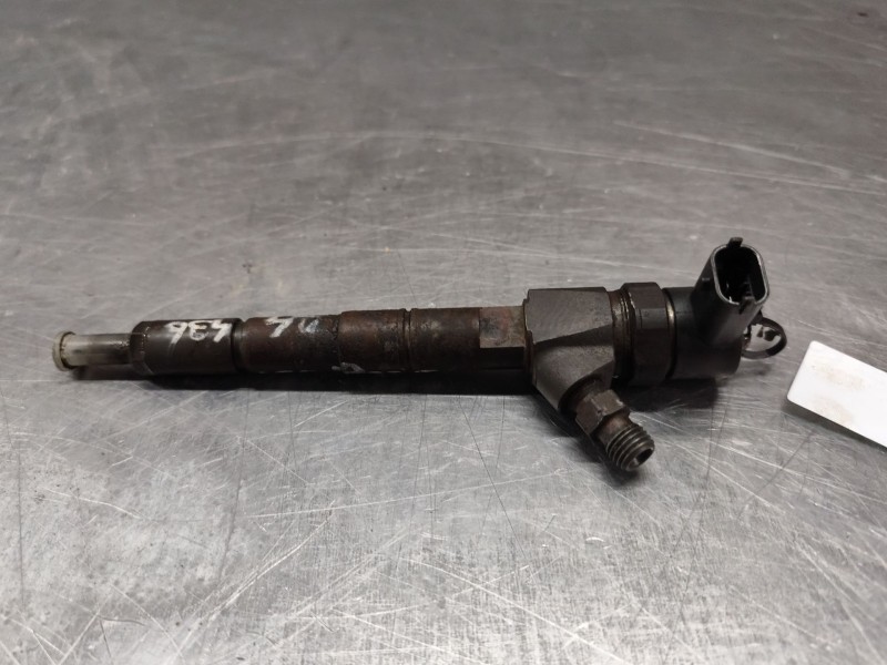 Recambio de inyector para fiat bravo ii (198_) 1.4 16v (198axs1b) referencia OEM IAM 0445110243AA  