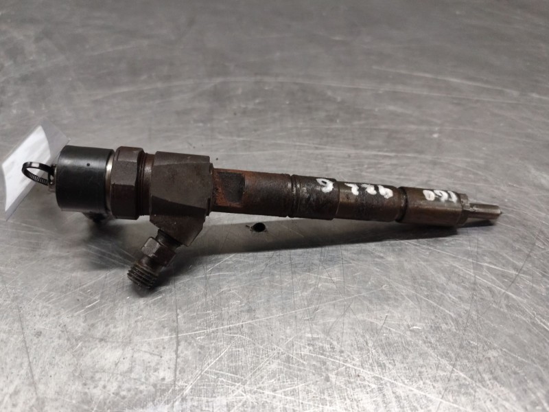 Recambio de inyector para fiat bravo ii (198_) 1.4 16v (198axs1b) referencia OEM IAM 0445110243 81TUBF5AA 