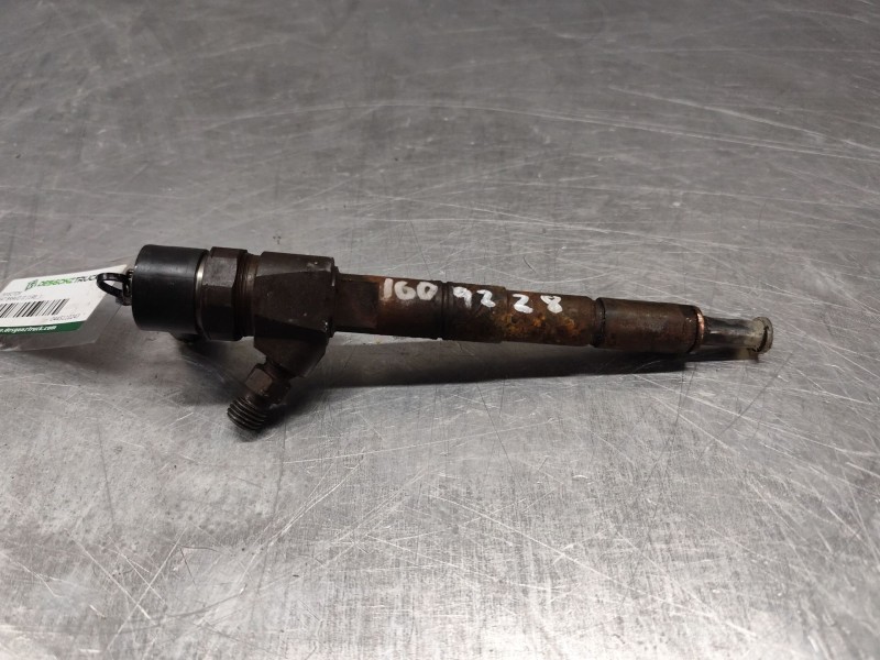 Recambio de inyector para fiat bravo ii (198_) 1.4 16v (198axs1b) referencia OEM IAM 0445110243 88SIAK7AA 