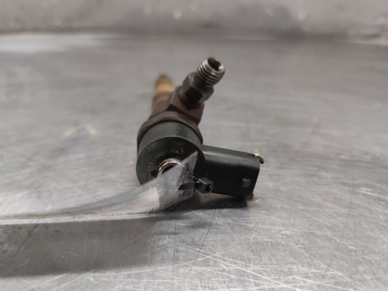 Recambio de inyector para fiat bravo ii (198_) 1.4 16v (198axs1b) referencia OEM IAM 0445110243 88SIAK7AA 