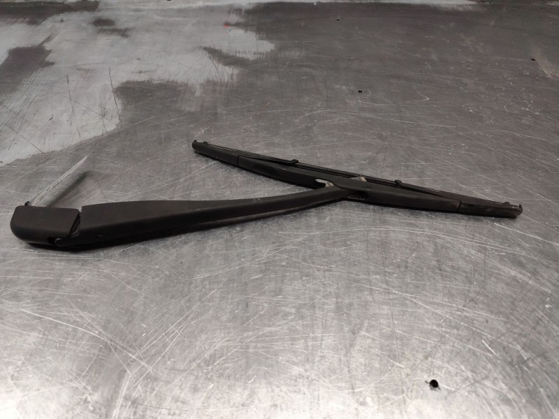 Recambio de brazo limpia trasero para peugeot 206 berlina xr referencia OEM IAM 9639169777  