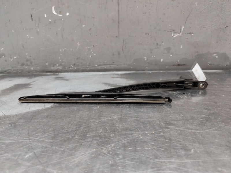 Recambio de brazo limpia trasero para peugeot 206 berlina xr referencia OEM IAM 9639169777  