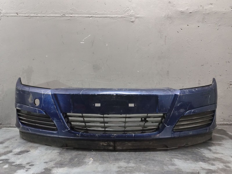 Recambio de paragolpes delantero para opel astra h berlina cosmo referencia OEM IAM 544294945  