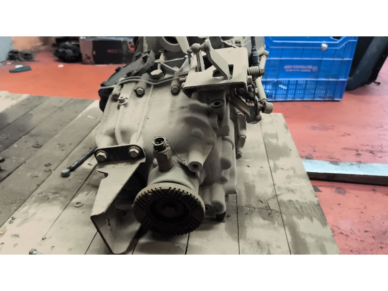 Recambio de caja cambios para iveco daily iv caja/chasis 65c18 referencia OEM IAM 6S300 18F03 8870922