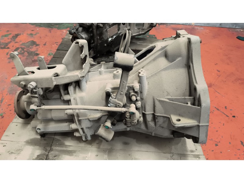 Recambio de caja cambios para iveco daily iv caja/chasis 65c18 referencia OEM IAM 6S300 18F03 8870922
