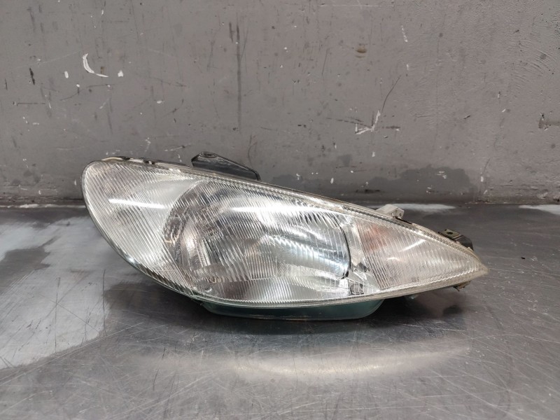 Recambio de faro derecho para peugeot 206 berlina xr referencia OEM IAM 9640559480  