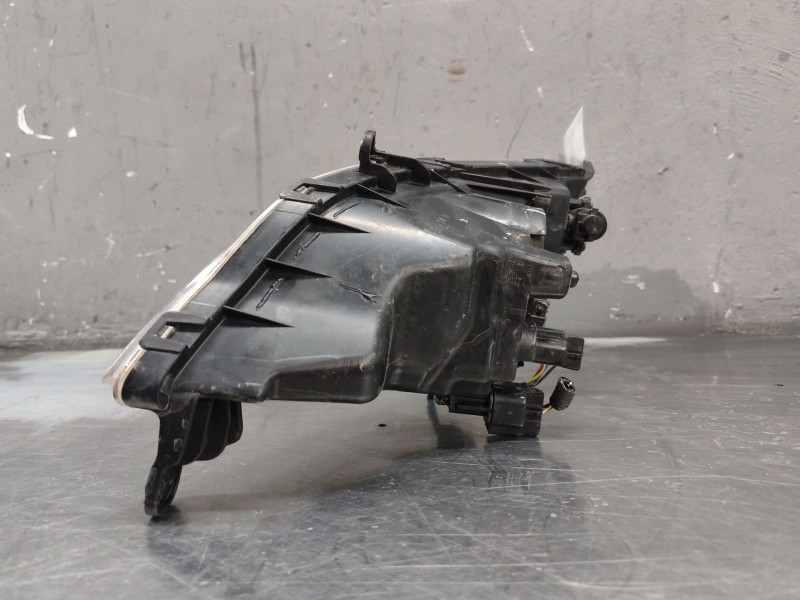 Recambio de faro antiniebla derecho para hyundai i30 (gd) 1.6 crdi referencia OEM IAM 92202A61  