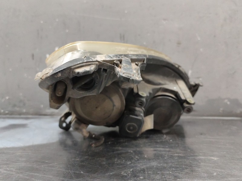Recambio de faro derecho para opel astra h berlina cosmo referencia OEM IAM 1EG27037001  