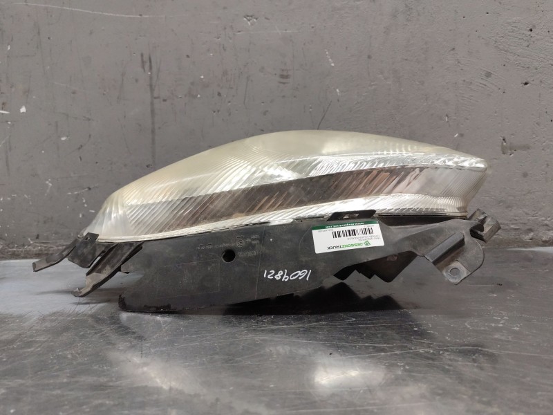 Recambio de faro izquierdo para citroën xsara picasso 2.0 hdi referencia OEM IAM 9631495180  