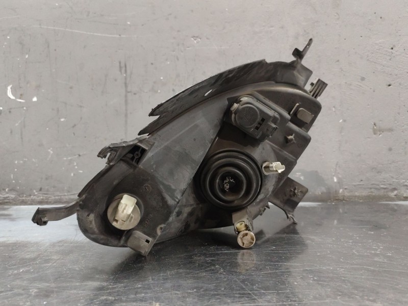 Recambio de faro izquierdo para citroën xsara picasso 2.0 hdi referencia OEM IAM 9631495180  