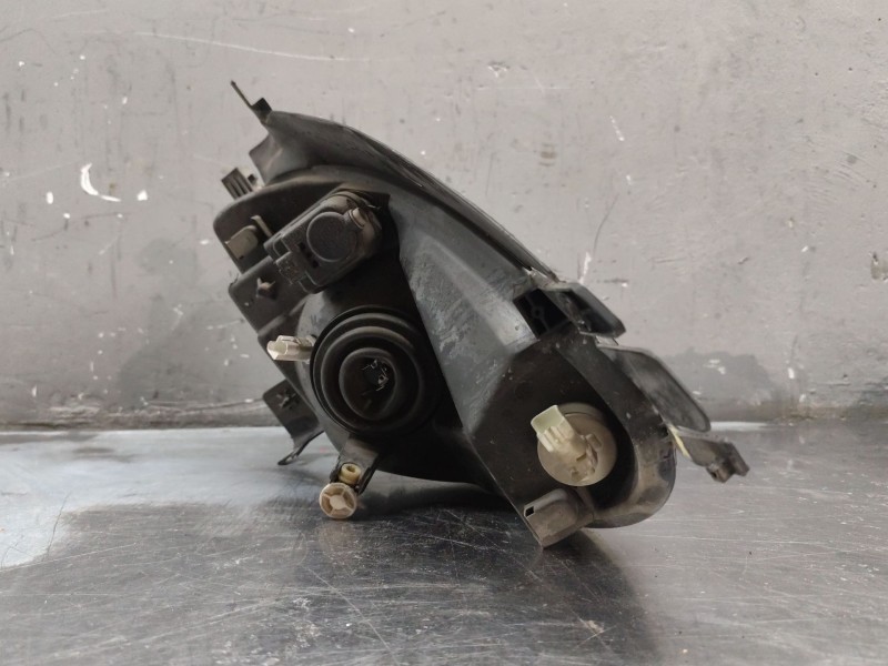 Recambio de faro derecho para citroën xsara picasso 2.0 hdi referencia OEM IAM   