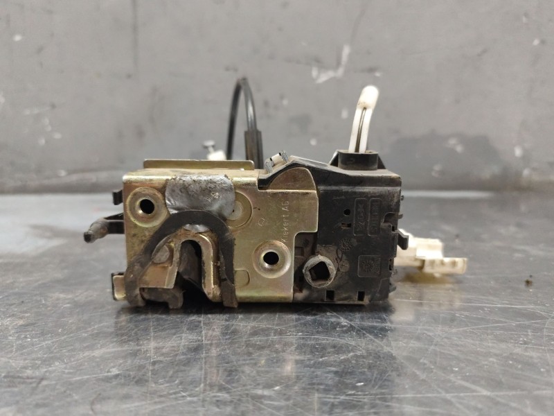 Recambio de cerradura puerta delantera derecha para peugeot 407 st sport referencia OEM IAM 9659853780 6 PINS 