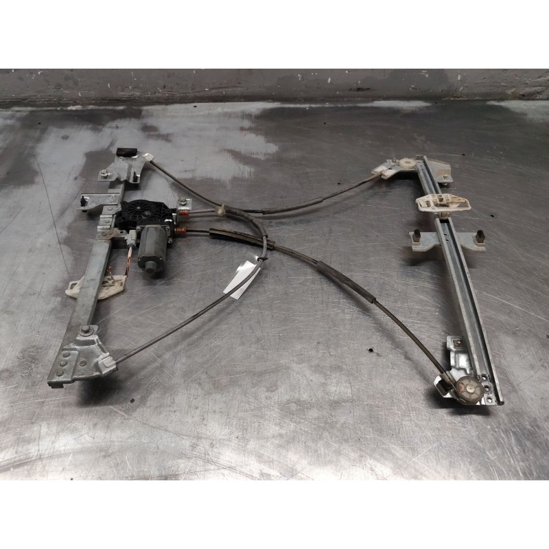 Recambio de elevalunas delantero derecho para citroën berlingo 2.0 hdi cat (rhy / dw10td) referencia OEM IAM 0130821762  