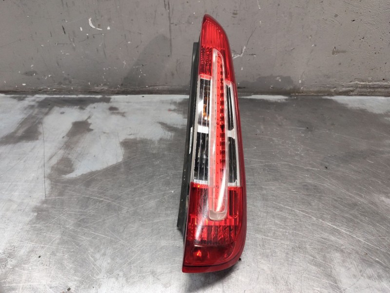 Recambio de piloto trasero derecho para ford focus c-max (dm2) 1.6 tdci referencia OEM IAM 2SK009504  