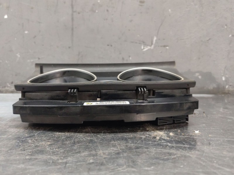 Recambio de cuadro instrumentos para opel astra h berlina cosmo referencia OEM IAM 13216684 A2C53024902C 