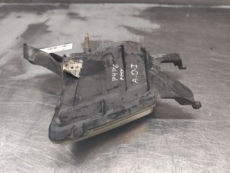 Recambio de faro antiniebla izquierdo para peugeot 407 st sport pack referencia OEM IAM   