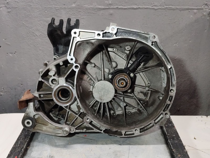 Recambio de caja cambios para ford focus c-max (dm2) 1.6 tdci referencia OEM IAM 3M5R7F096YF  