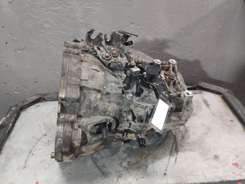 Recambio de caja cambios para hyundai i30 (gd) 1.6 crdi referencia OEM IAM M6CF1  