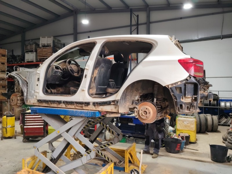 bmw 1 (e87) del año 2004