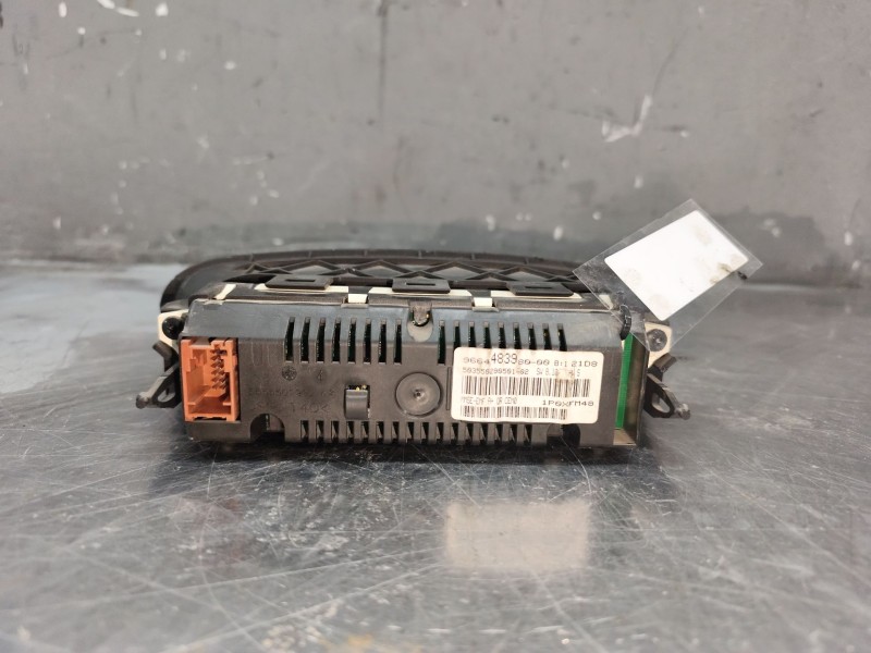 Recambio de pantalla multifuncion para peugeot 308 confort referencia OEM IAM 966448398000 9660525577 