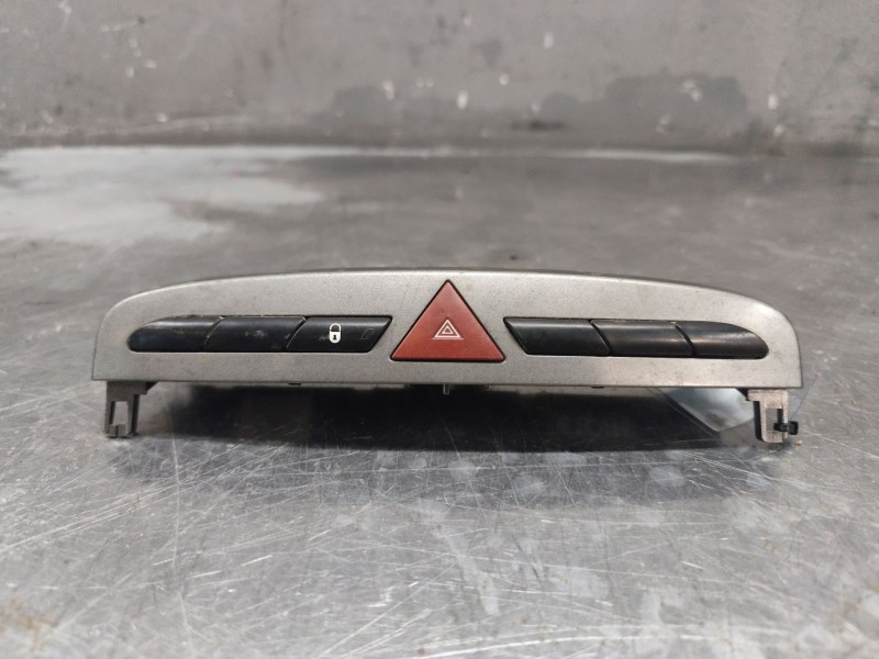 Recambio de warning para peugeot 308 confort referencia OEM IAM 9659417177  