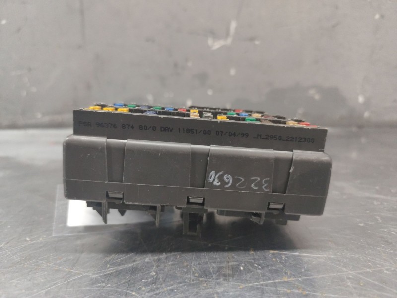 Recambio de caja reles / fusibles para citroën xsara berlina 1.9d image referencia OEM IAM 9637687480  
