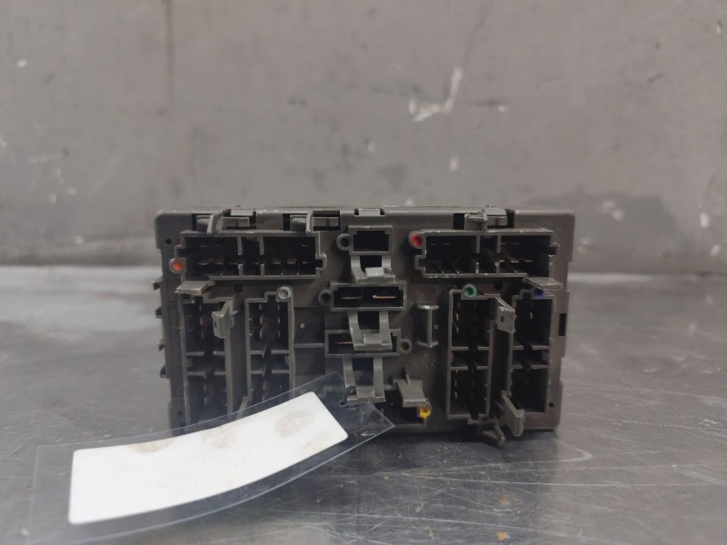 Recambio de caja reles / fusibles para citroën xsara berlina 1.9d image referencia OEM IAM 9637687480  