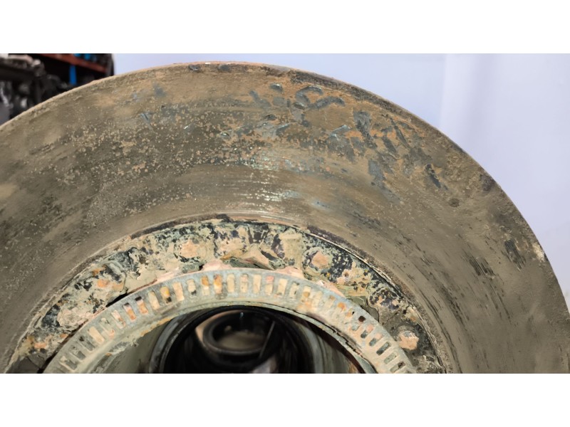 Recambio de buje trasero derecho para daf serie xf105.xxx fsa 4x2 space-cab referencia OEM IAM 1657637  