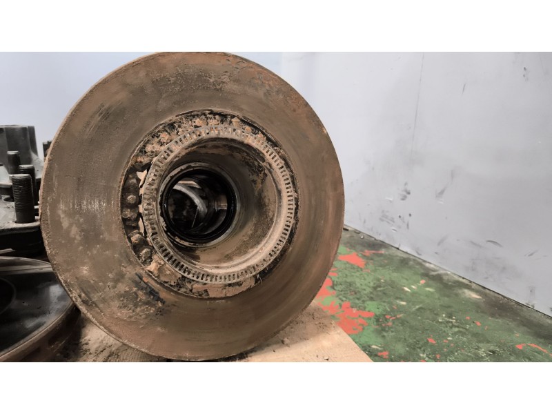 Recambio de buje trasero derecho para daf serie xf105.xxx fsa 4x2 space-cab referencia OEM IAM 1657637  