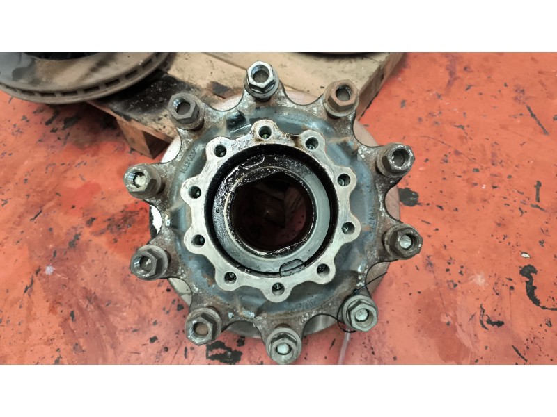 Recambio de buje trasero derecho para daf serie xf105.xxx fsa 4x2 space-cab referencia OEM IAM 1657637  