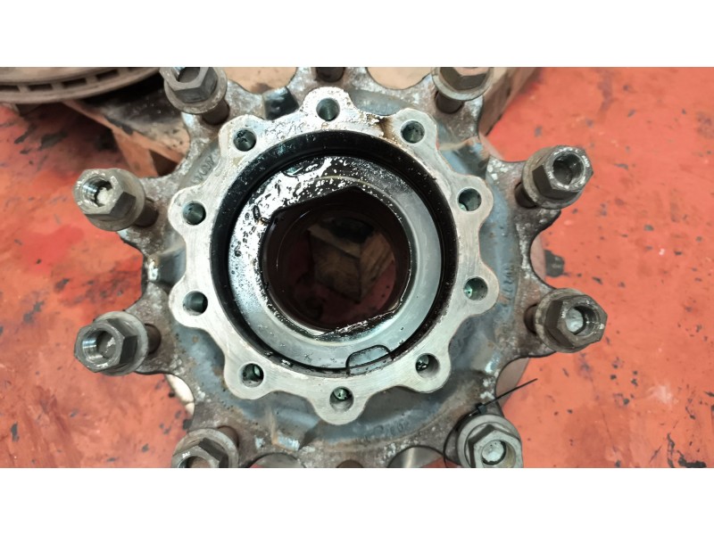 Recambio de buje trasero derecho para daf serie xf105.xxx fsa 4x2 space-cab referencia OEM IAM 1657637  