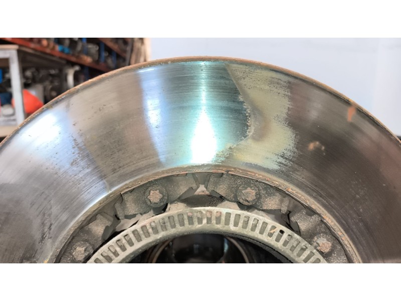 Recambio de buje trasero derecho para daf serie xf105.xxx fsa 4x2 space-cab referencia OEM IAM 1657637  