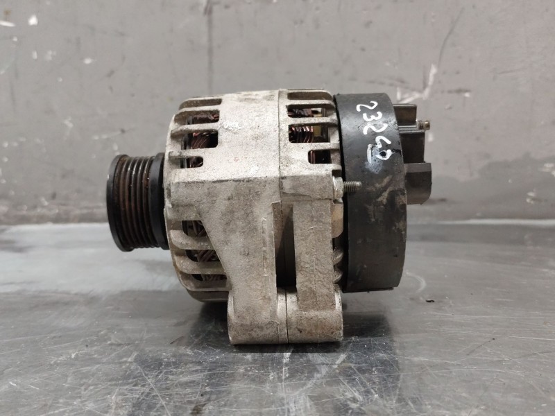 Recambio de alternador para opel astra h berlina cosmo referencia OEM IAM 1022118640  