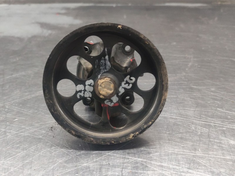 Recambio de bomba agua para opel corsa c blue line referencia OEM IAM 46819138  