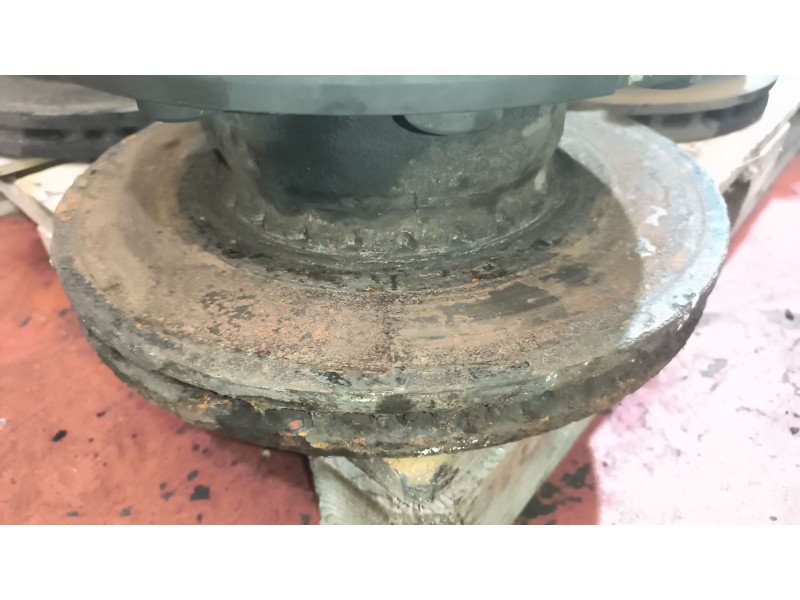 Recambio de buje trasero derecho para volvo fm xxx 10.8 diesel referencia OEM IAM 85107753  