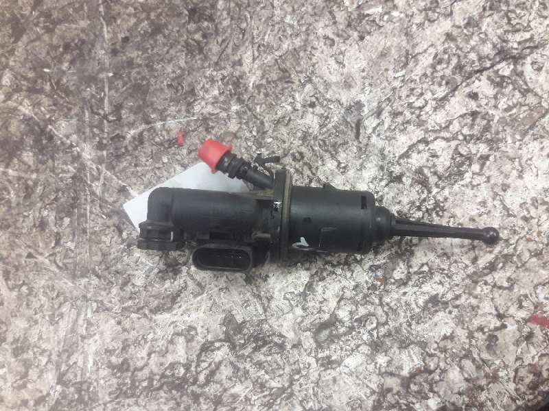 Recambio de bombin embrague para volkswagen passat berlina (3c2) advance referencia OEM IAM 3C0721388B 5 PINS 