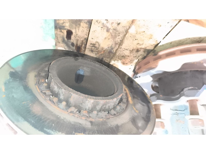 Recambio de buje trasero derecho para daf serie xf105.xxx 12.9 diesel referencia OEM IAM 1657637  