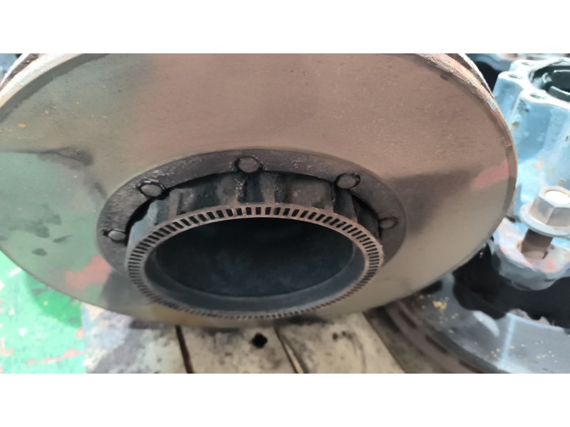 Recambio de buje trasero izquierdo para daf serie xf105.xxx 12.9 diesel referencia OEM IAM 1657637  