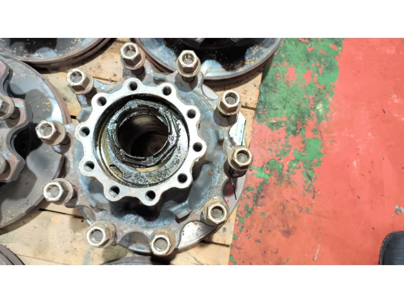 Recambio de buje trasero izquierdo para daf serie xf105.xxx 12.9 diesel referencia OEM IAM 1657637  