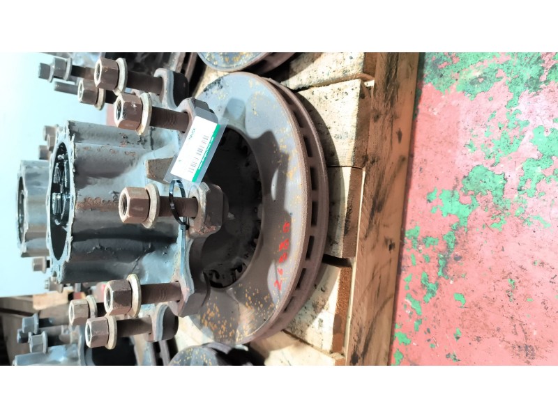 Recambio de buje trasero izquierdo para daf serie xf105.xxx 12.9 diesel referencia OEM IAM 1657637  