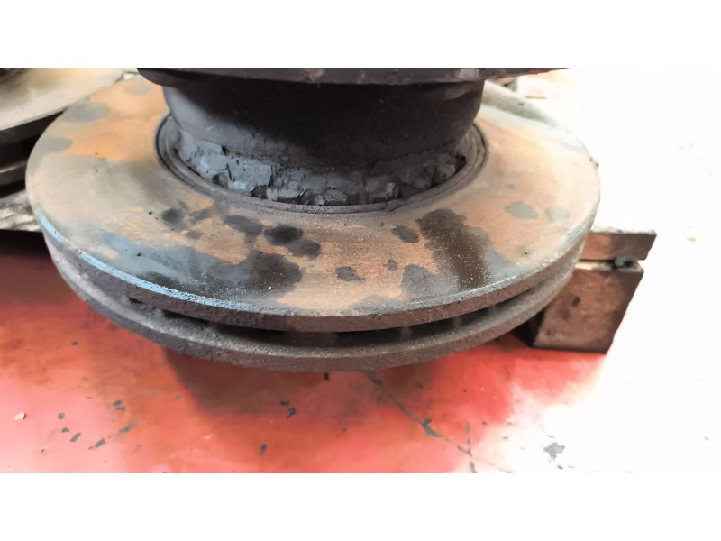 Recambio de buje trasero derecho para volvo fh xxx 12.8 diesel referencia OEM IAM 85107753  