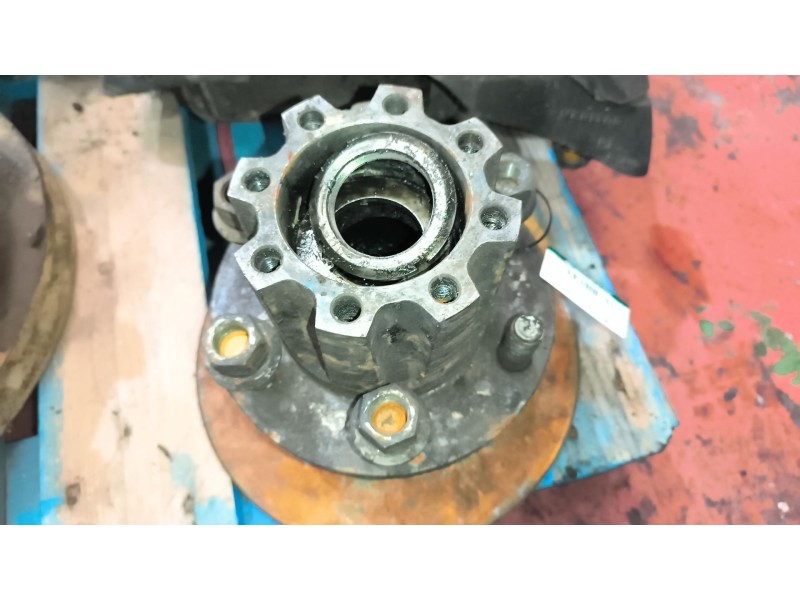 Recambio de buje trasero derecho para nissan atleon 35.13 referencia OEM IAM 432049X400  