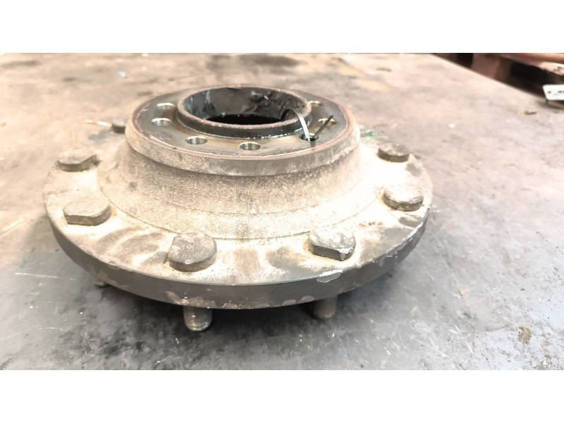 Recambio de buje delantero para renault hr xxx.18/26 premium 01  11.1 diesel referencia OEM IAM 5000792552  