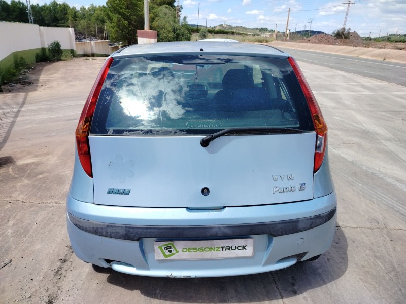 fiat punto berlina (188) del año 2000